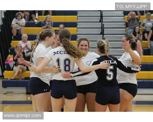 杨强回顾排球生涯与成长历程分享专访精彩瞬间 杨强回顾排球生涯与成长历程分享专访精彩瞬间