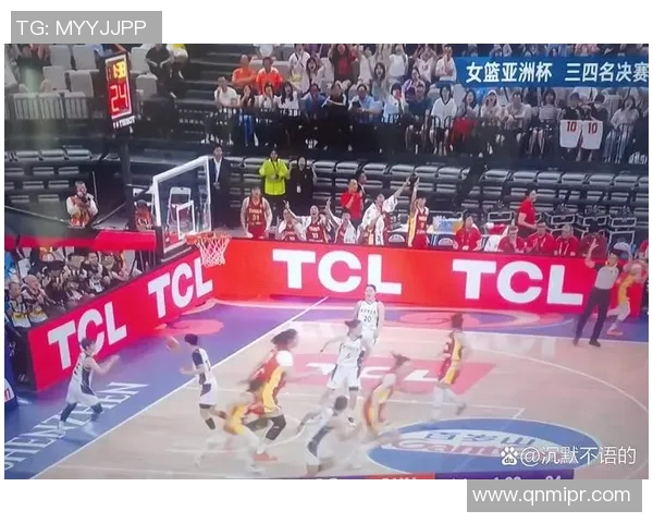 武汉篮球队比赛经验引发热议球迷对战术选择和球员表现的争论