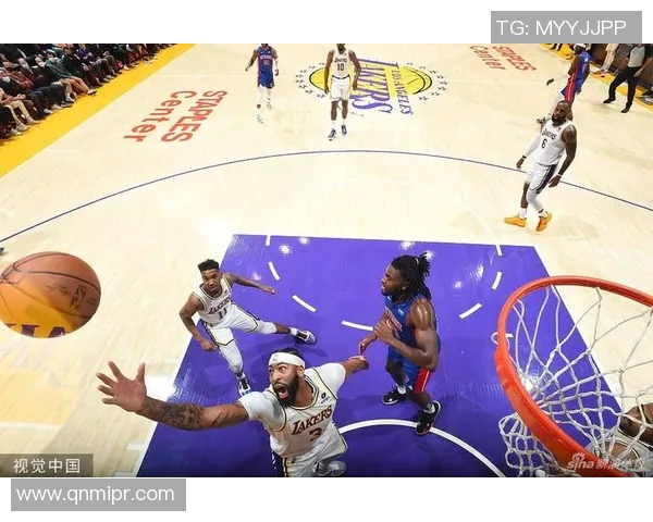 活塞与湖人精彩对决回放全程回顾与赛后分析