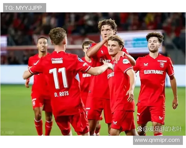 海伦芬主场迎战特温特争夺联赛关键三分的精彩对决 海伦芬主场迎战特温特争夺联赛关键三分的精彩对决