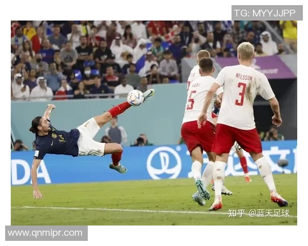 首尔与沃尔夫斯堡的激烈对决揭示足球战术与团队精神的较量 首尔与沃尔夫斯堡的激烈对决揭示足球战术与团队精神的较量