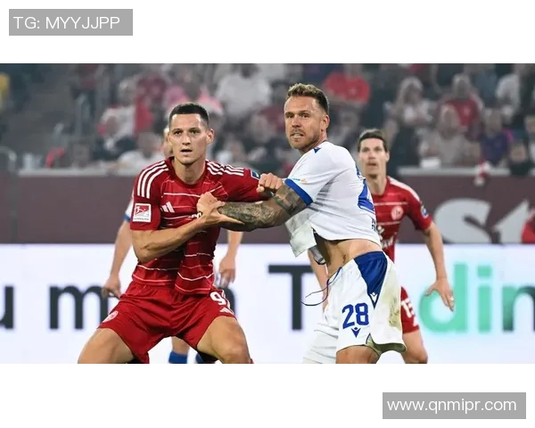 卡尔斯鲁与汉堡的激烈对决揭示了德乙赛场的竞争魅力与球队实力的较量